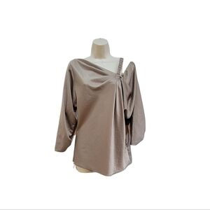 Black Halo Champagne Asymmetric Shoulder Satin Top Women’s Size 10